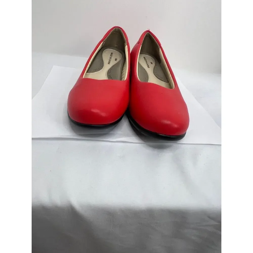 Red Pleather Womens Size 6 1/2 Red Pumps NNB!